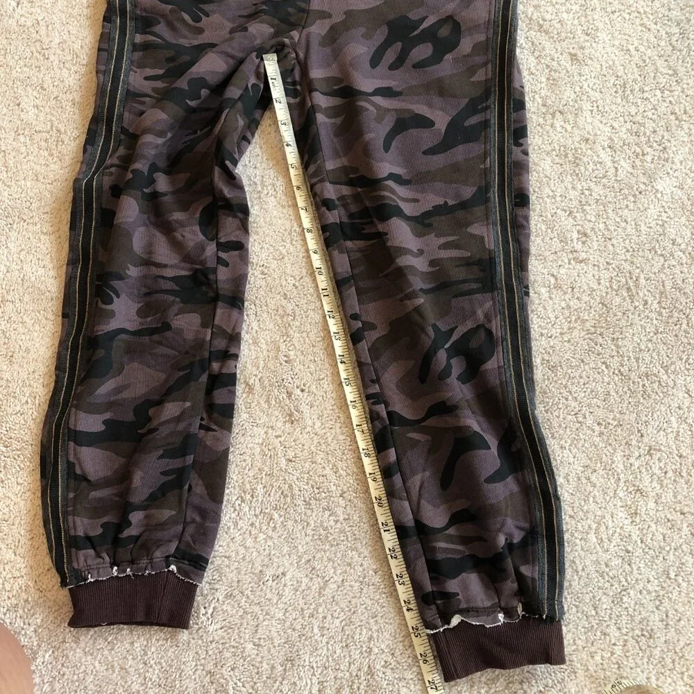 NWT "The Sandy" Plum Camo Joggers - Picture 9 of 12